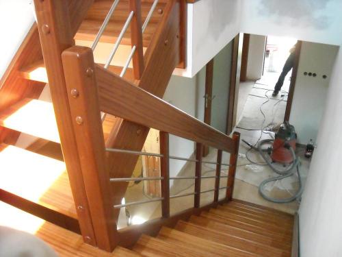 schody-samonosne-drewniane-schs13a