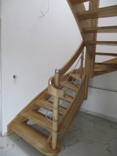 schody-samonosne-drewniane-schs22a